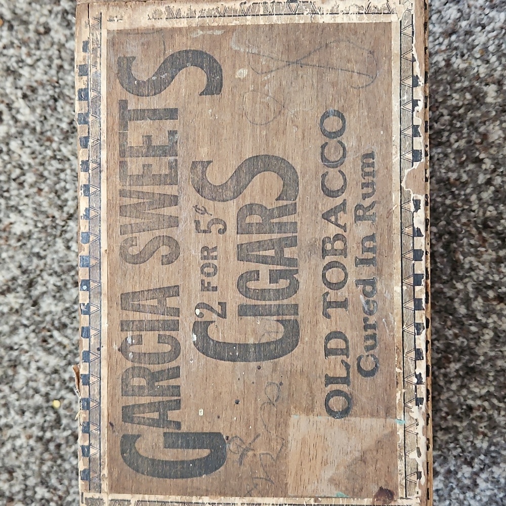 Vintage Rustic Garcia Sweets Wooden Cigar Box - Picture 2 of 8